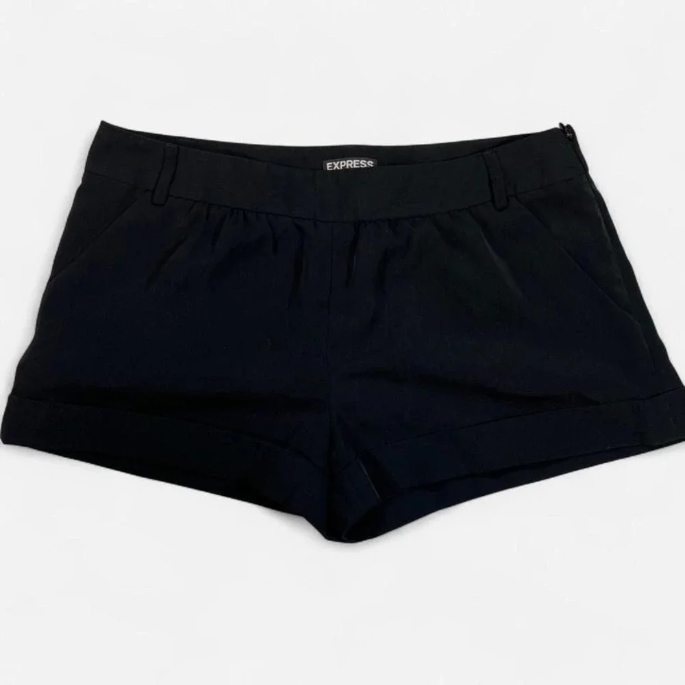 Express‎ Black Pleated Front Cuffed Dressy Shorts Size 6 Zip Mid Rise